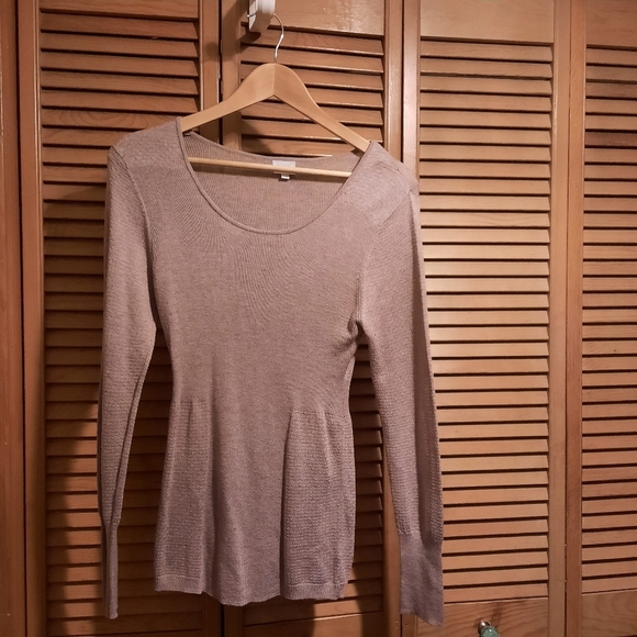 Suzy Shier Beige Long Sleeve Textured Top - Picture 5 of 5